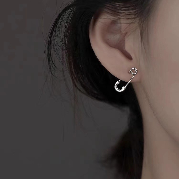 Cute Paper Clip Shaped 925 Sterling Silver Stud Earrings