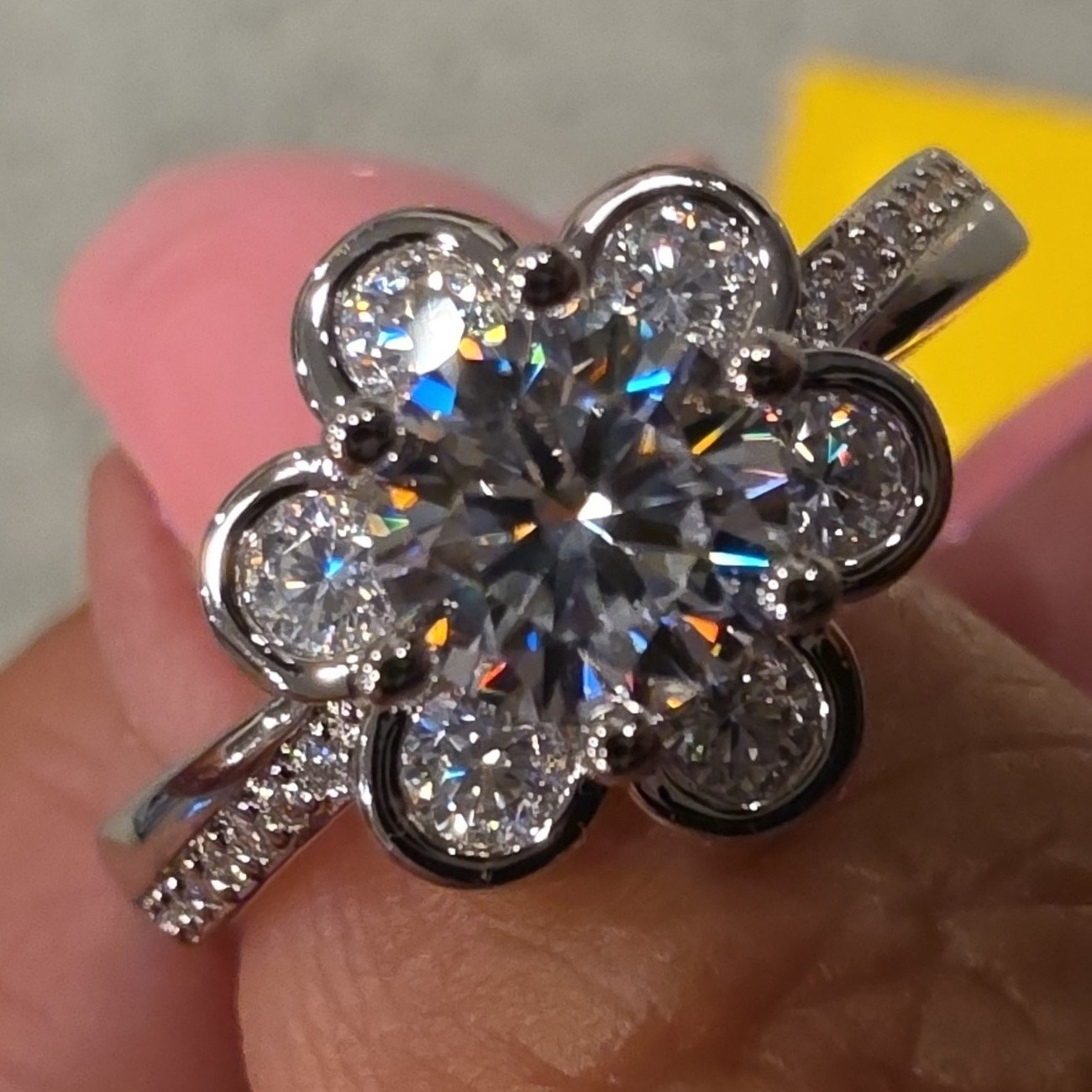 GRA 926 Silver Round White Lab-Created Moissanite Cluster Ring Size 9