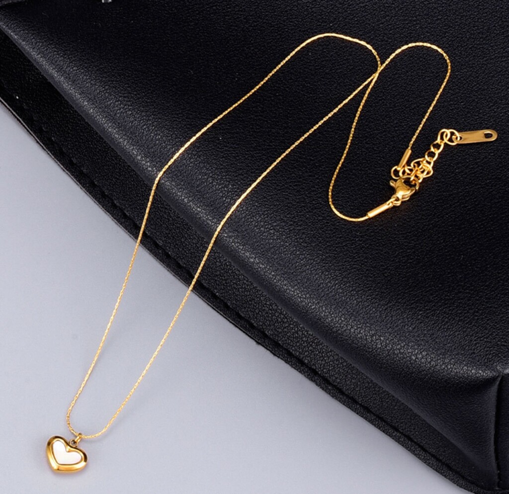 Gold Plated Titanium Stainless Steel Gold Seashell Heart Love Necklace 16-18″
