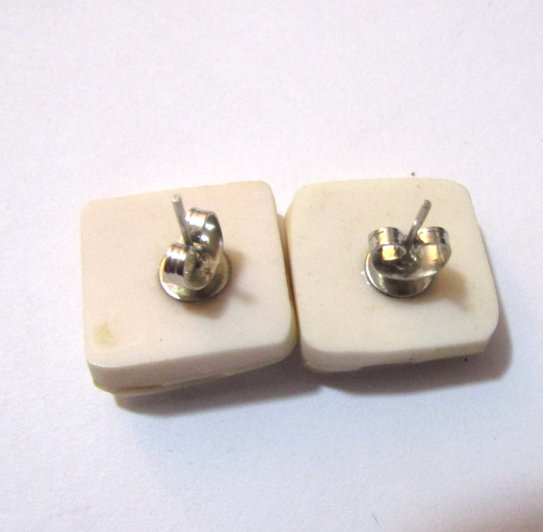Mosaic Mother Of Pearl Shell Inlaid Stud Earrings .75 Square