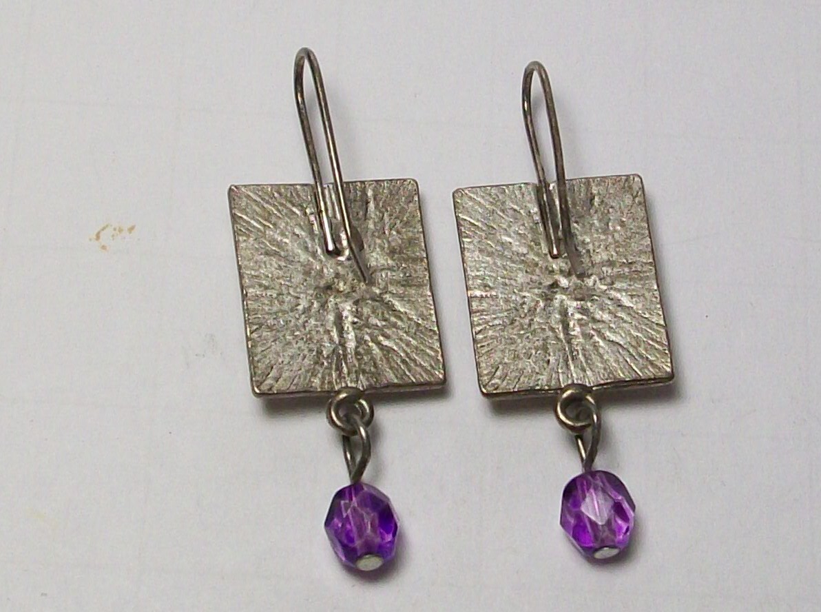 MARVIN THE MARTIAN EARRINGS FROM BUGS BUNNY LOONEY TUNES COOL!!!