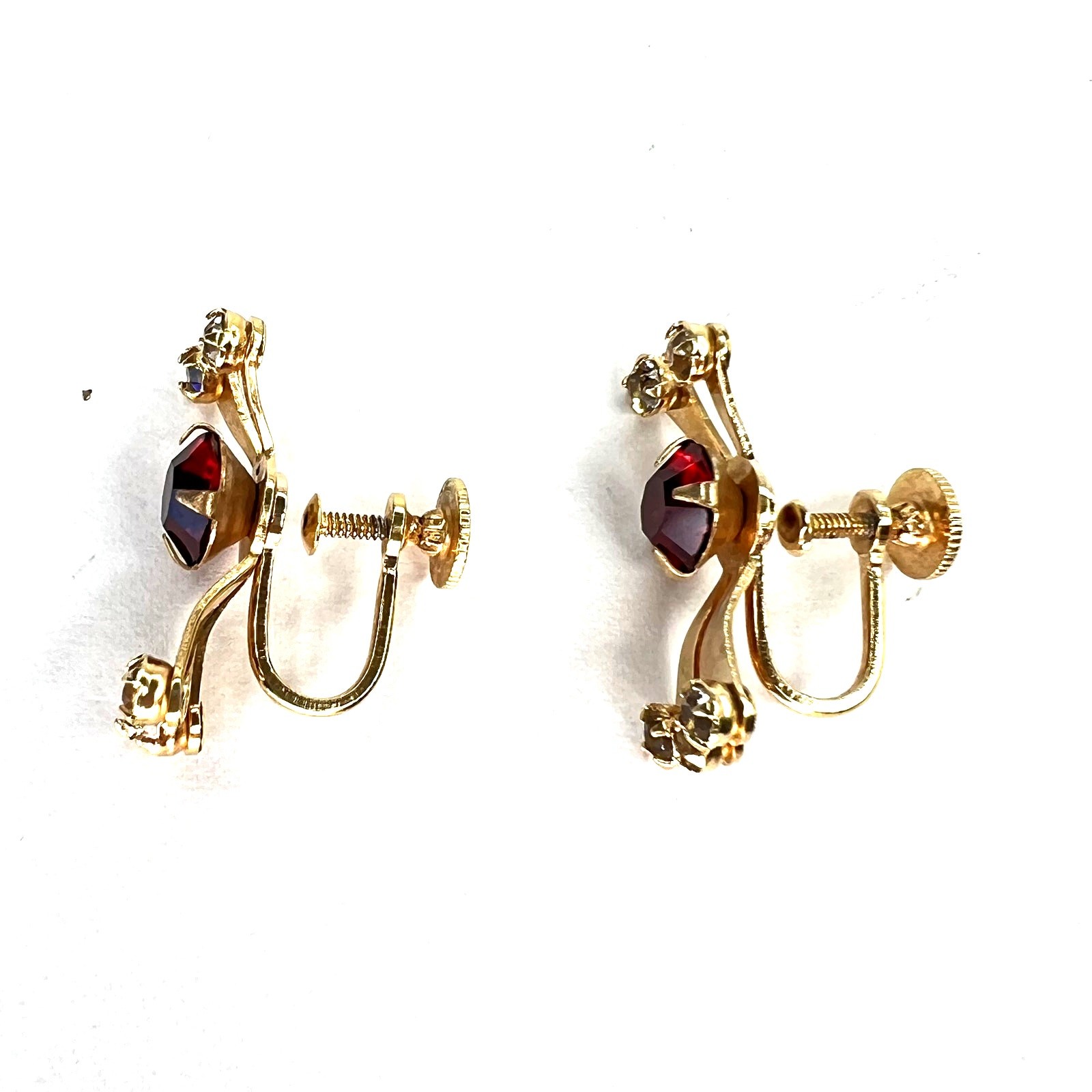 Vintage Bugbee and Niles BN Screw Back Earrings Gold White Red Rhinestone