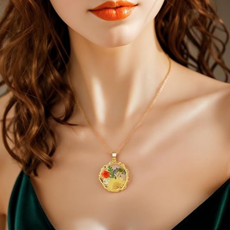 Handmade Pressed Real Dried Flower Resin Pendant Necklace Chain Neckla Jewelry