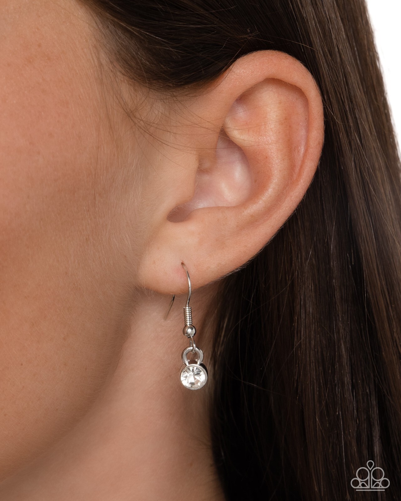 Paparazzi Discreet Dazzle Silver- Iridescent Flecks of Shell – Rhinestones – Ne