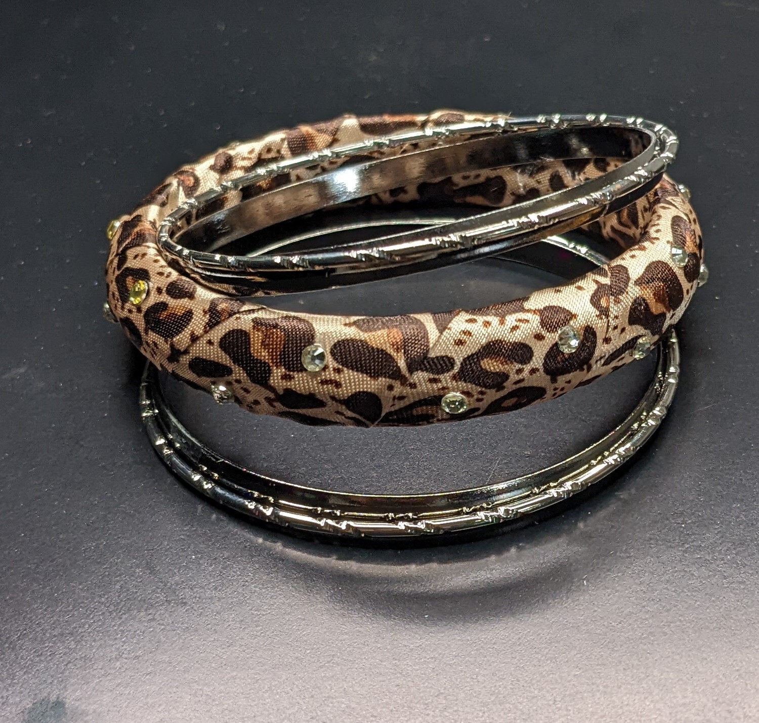 Bangle Bracelet Animal Print 50 pcs Stackable Woman Teen Wrist 2.50″ dia