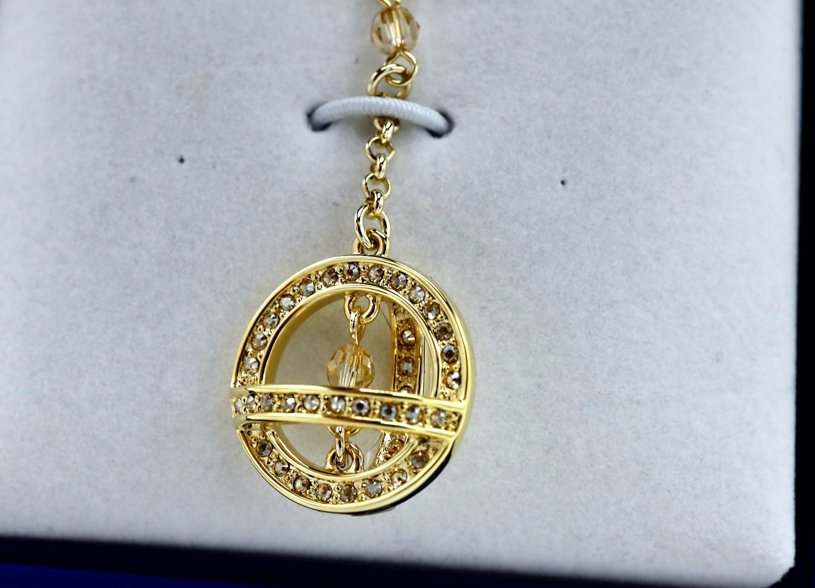 Swarovski Swan Mark Edie Y Pendant Gold Plated 952520 in Original Box 38/2×4.4cm
