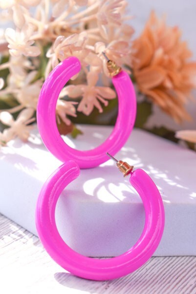 Approx 1.5″ Retro Fuchsia 80’s Hot Pink Lightweight Hoop Earrings