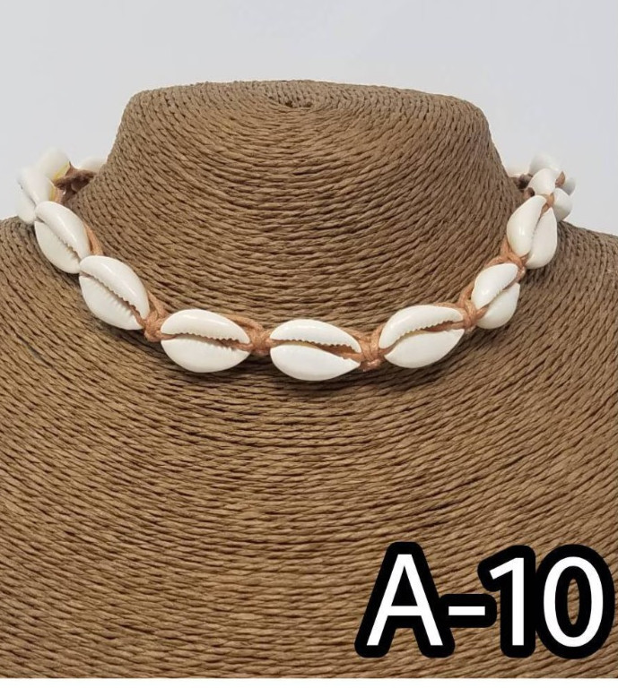 Cowrie Shell Necklace Unisex – Handmade Natural Shell – Adjustable Choker