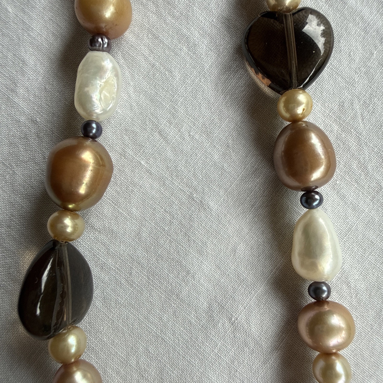 Multicolor Freshwater Pearls Necklace 15 1/2″in Long Timeless Grandmillennial