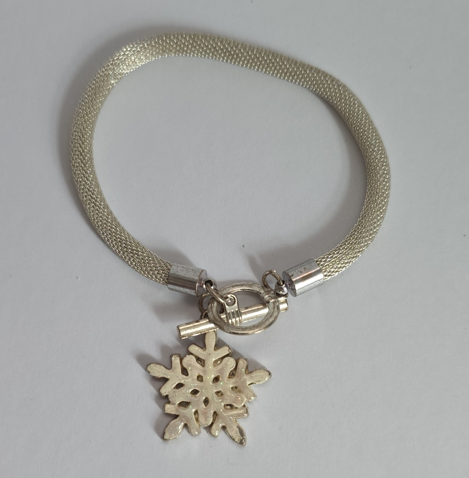 Silver Tone Mesh Chain Toggle Bracelet 7in Snowflake Dangle Charm Christmas