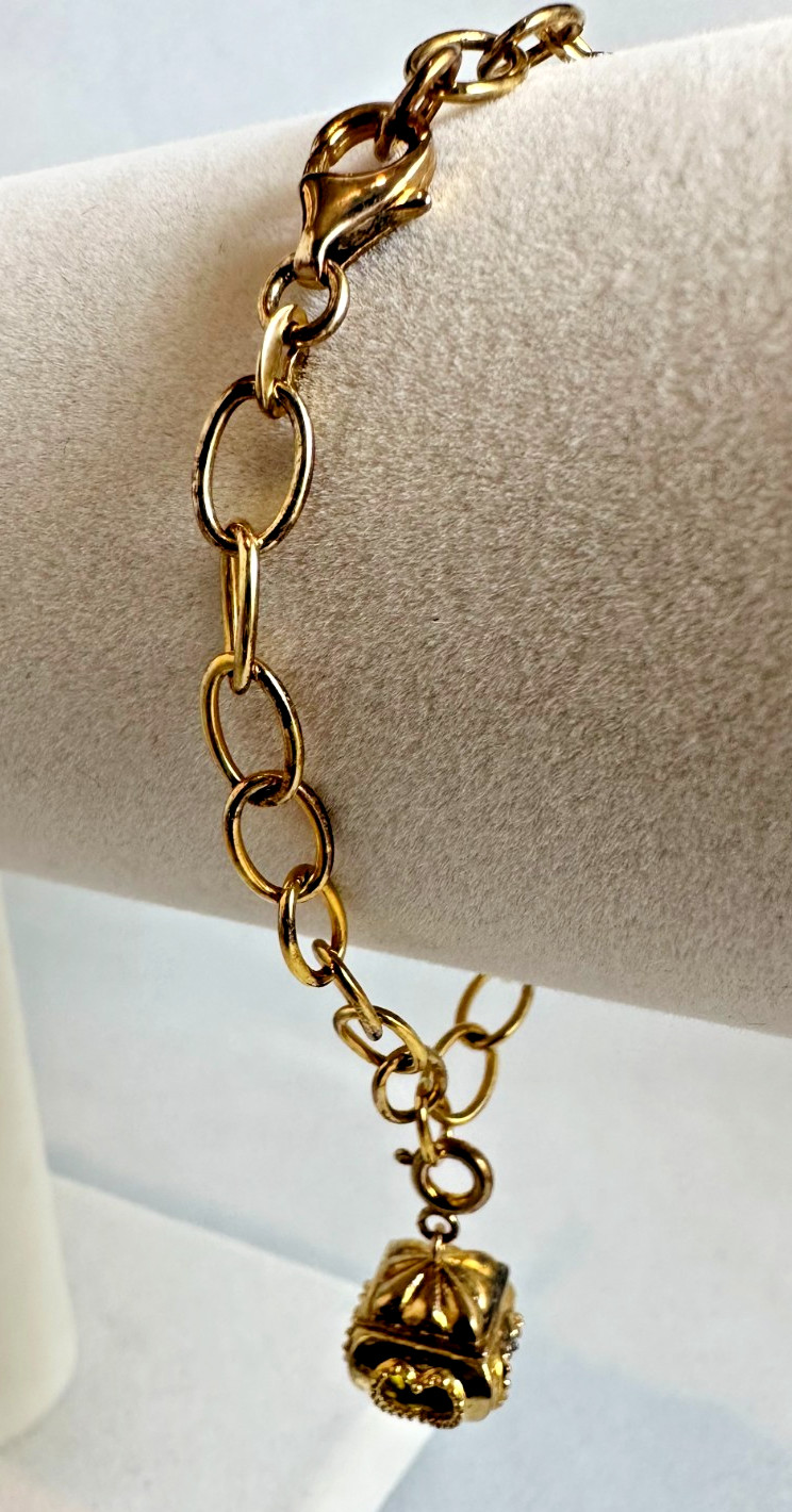 925 China Goldtone Chain with heart Charm Adjustable Bracelet. 7.77g. L- 7.5″