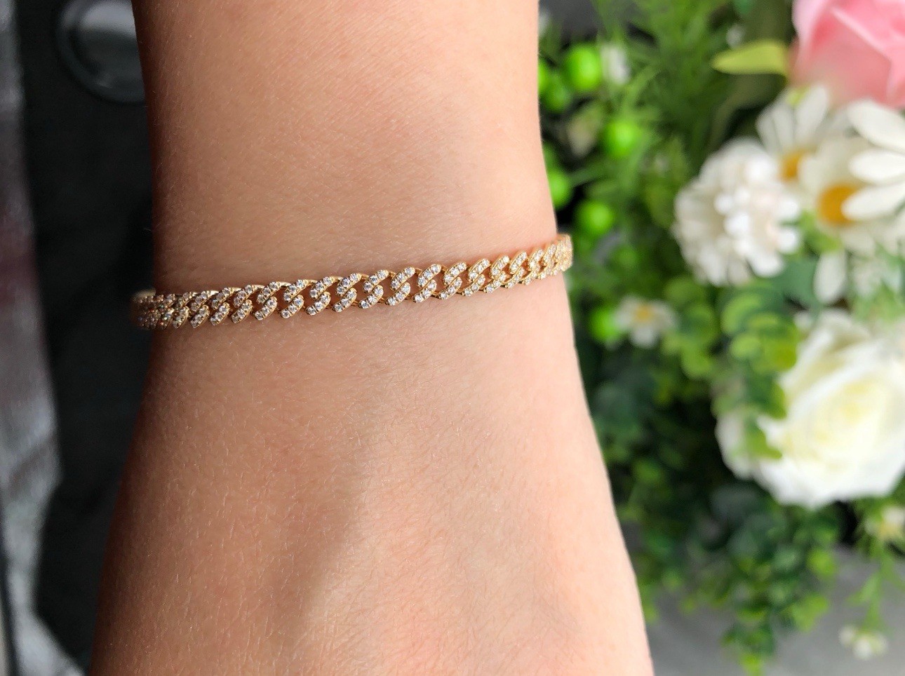 18k Solid Gold 2.9mm Cuban Links With D Color, VVS Moissanites Bracelet