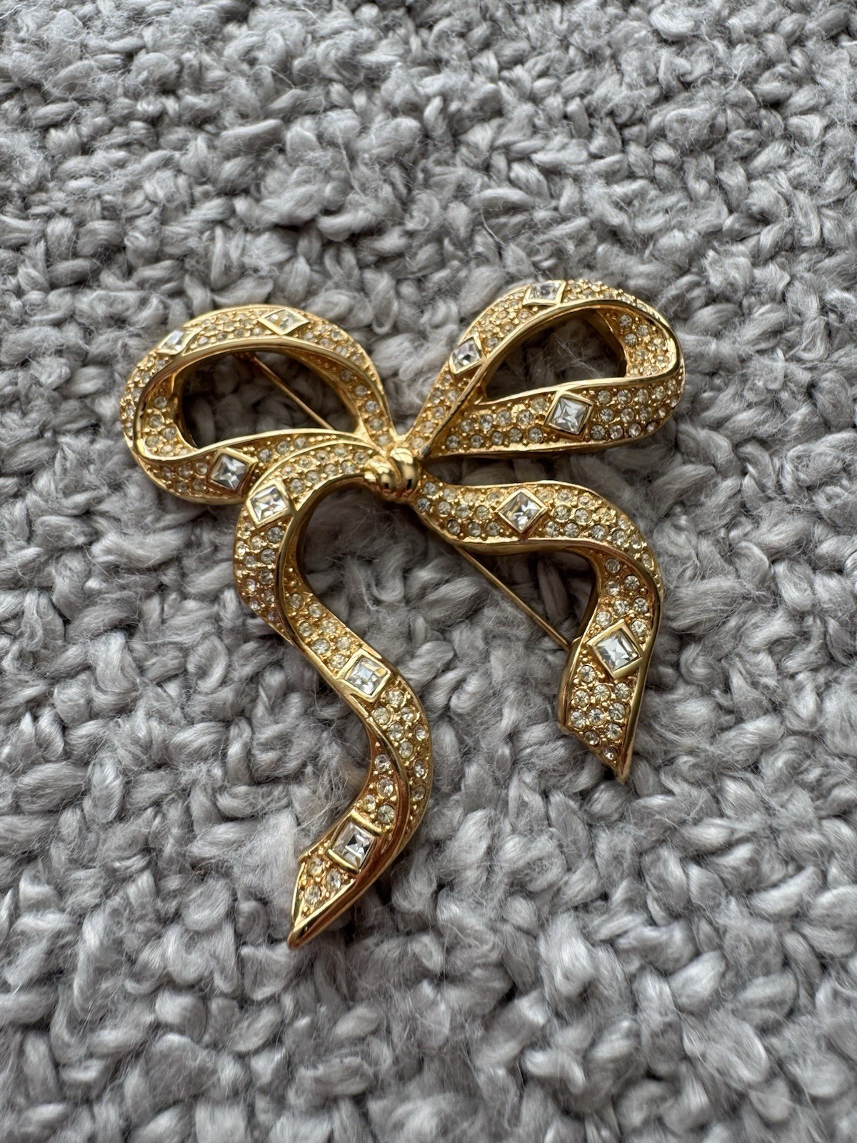 Vintage Christian Dior Gold-Plated Ribbon Bow Crystal Brooch