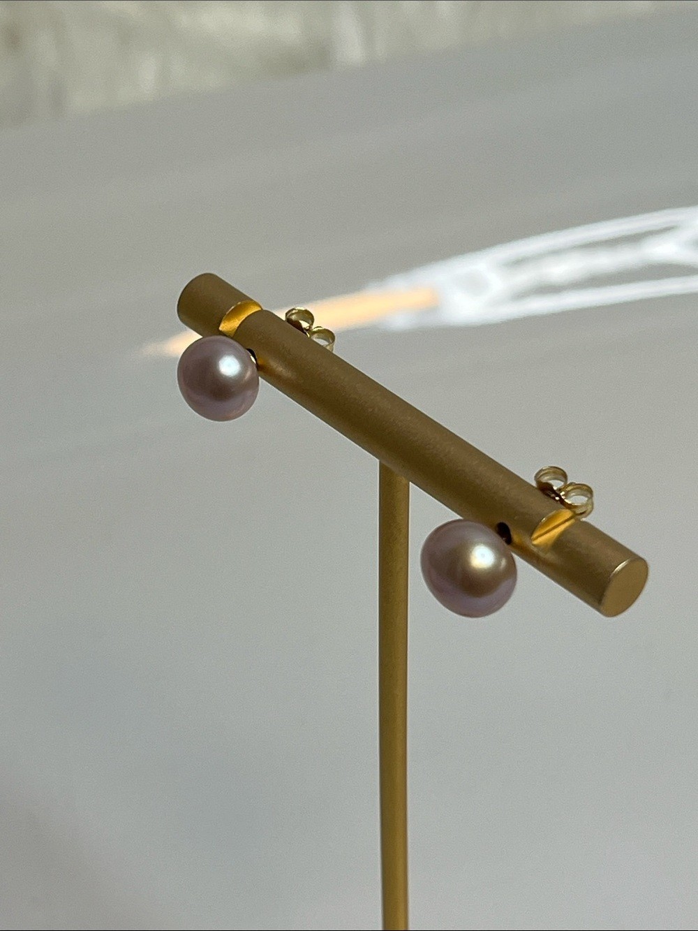 Pink/Lavender Pearl Stud & Gold Earrings – Elegant Women’s Jewelry