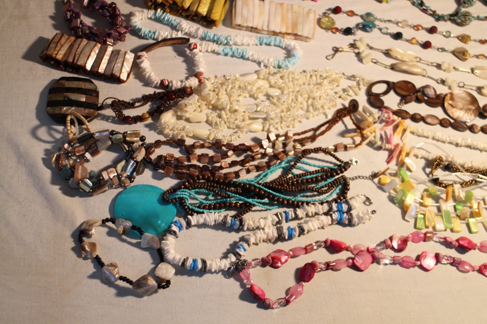 SHELL COSTUME JEWELRY LOT — 4 LBS. 6 OZ.