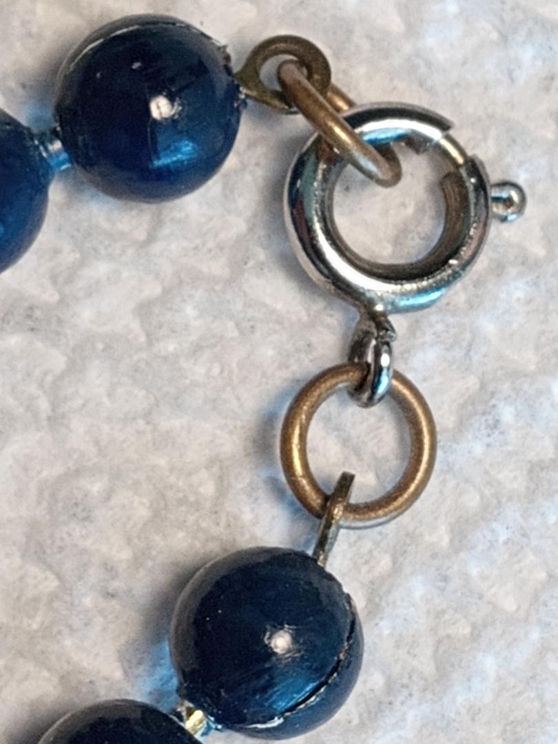 Vintage Blue Glass Bead or Acrylic Choker Necklace 14″ Classic Single Strand 31g