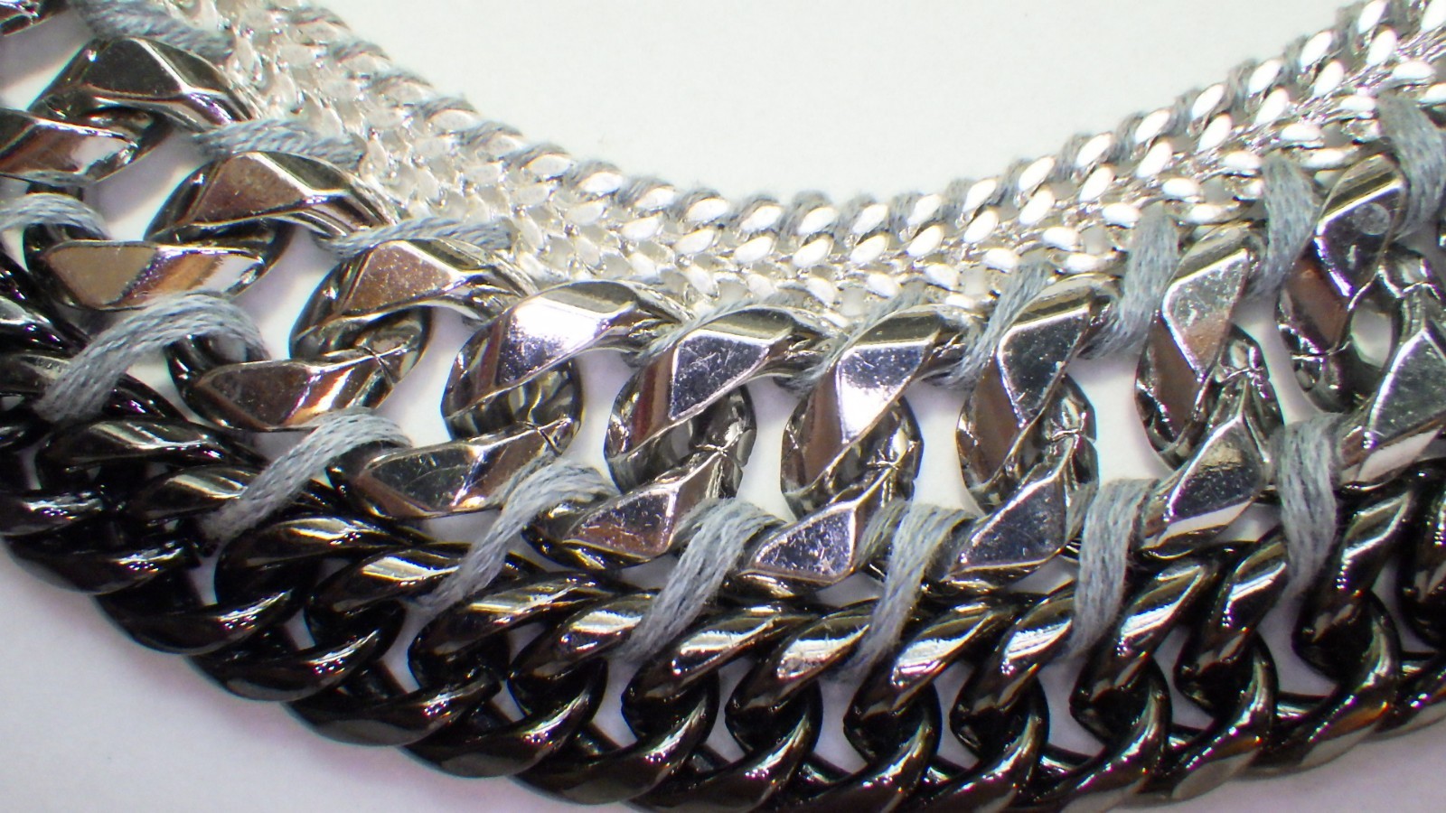 Signed STELLA & DOT Femme Fatale Heavy Chunky Multi-Chain Silver/Black/Gray 20″