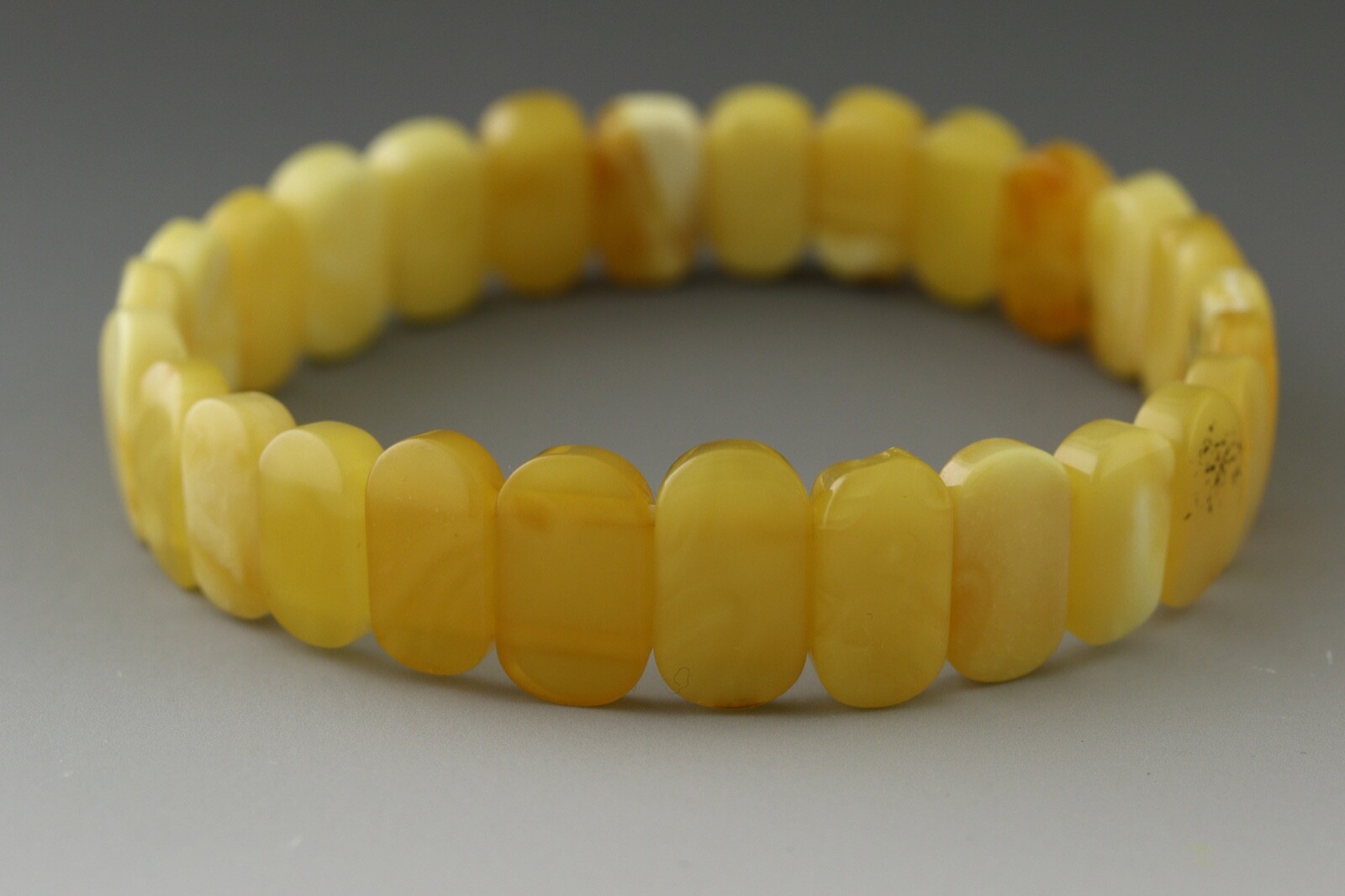 Genuine BALTIC AMBER Egg Yolk White Piece Stretch Unisex Bracelet 9.1g 210816-5