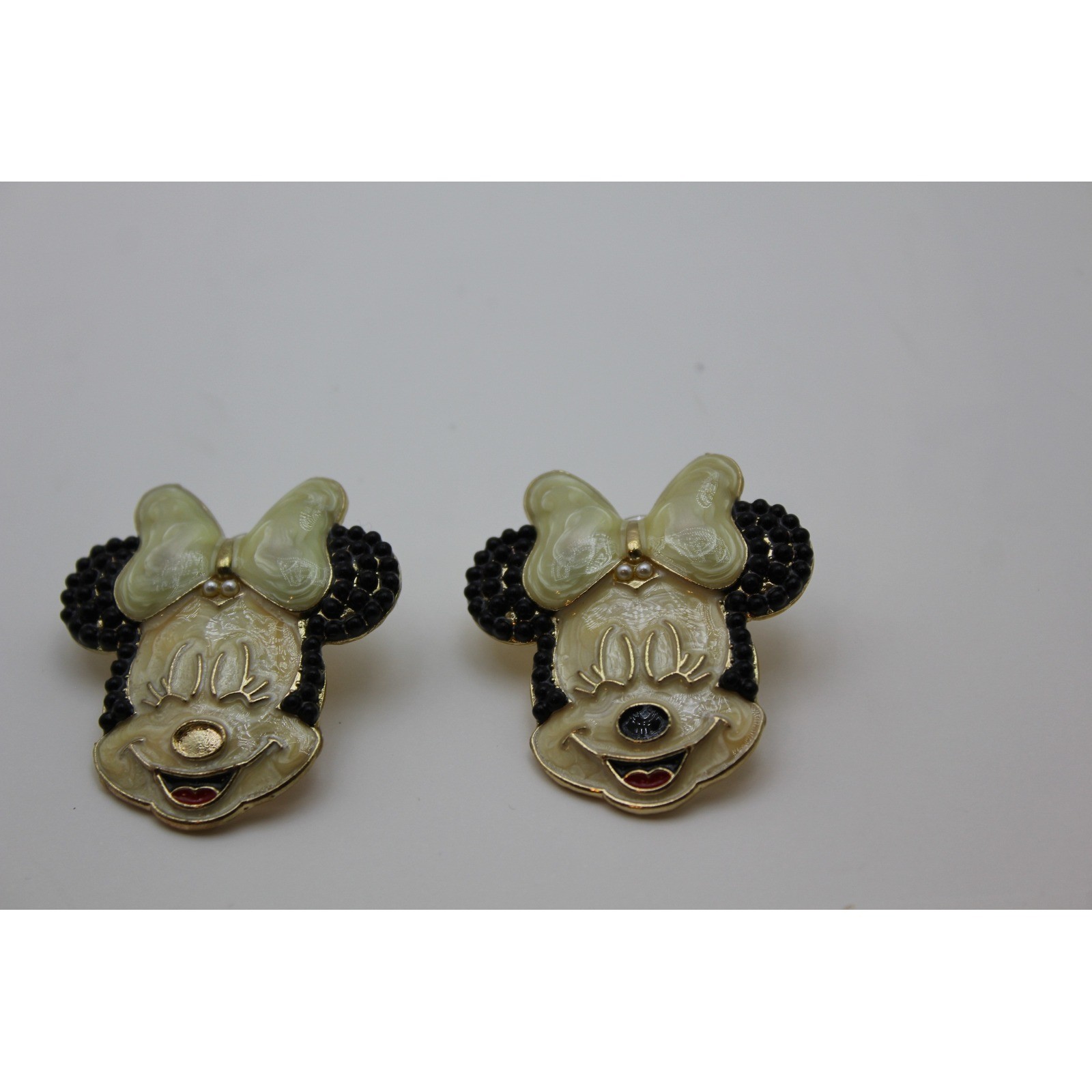 Disney Minnie Mouse Enamel Stud Earrings Cream Black Beaded Bow Gold Tone Retro