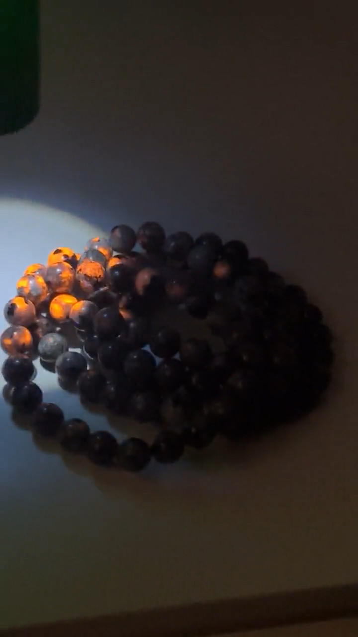 Natural Yooperlite Flame Stone 8mm Beaeded Healing UV Reactive Lucky Bracelet