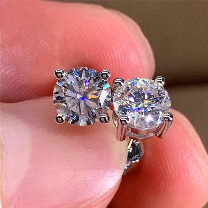 2 CT Simulated Diamond Earring’s Silver Plated Tiny Stud Valentine Gift Earrings