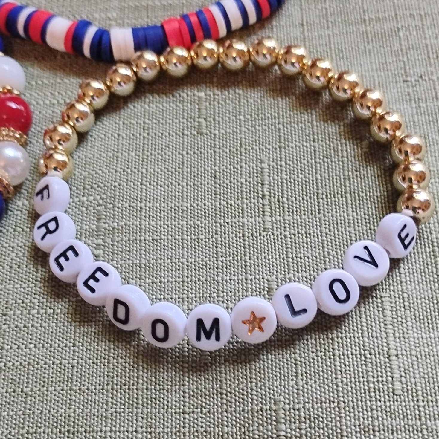 Set of 3 Patriotic Red White Blue Plastic Beaded Stretch Bracelets Freedom Love