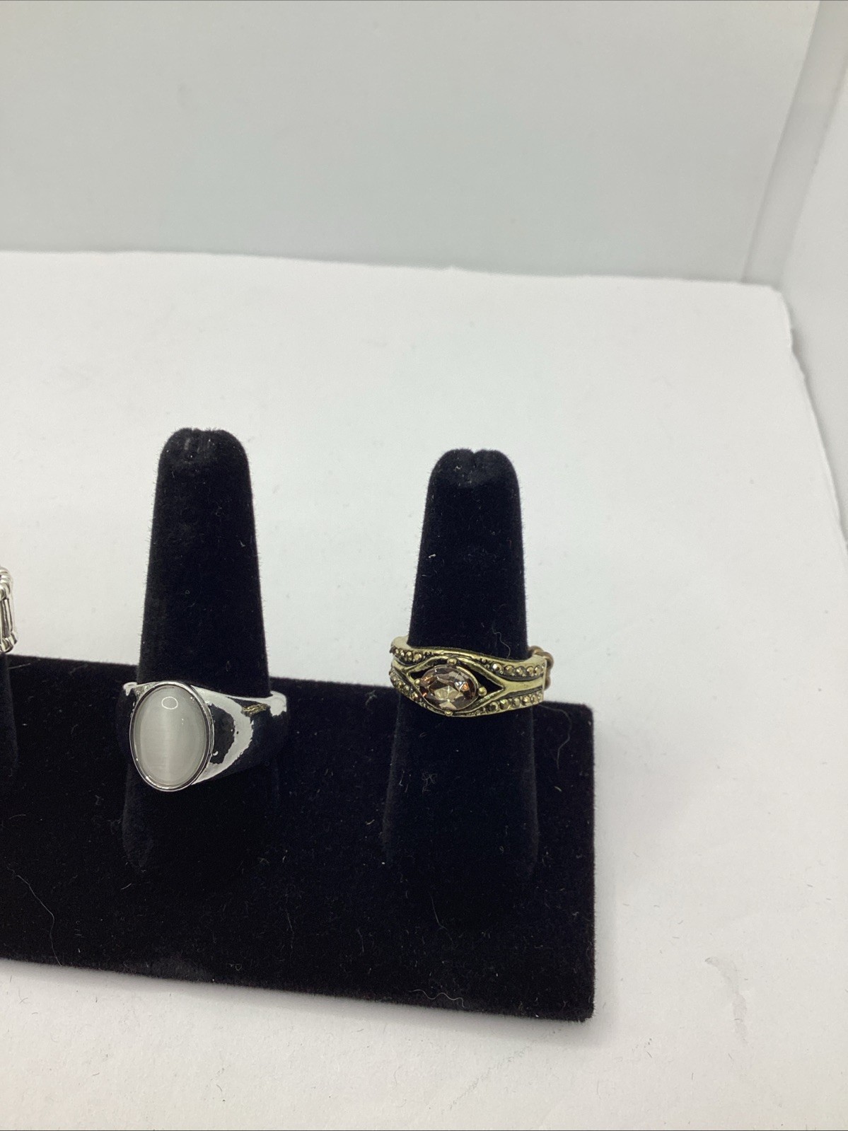 Lot Of 5 STRETCHY Costume Rings. See Pics For Sizes