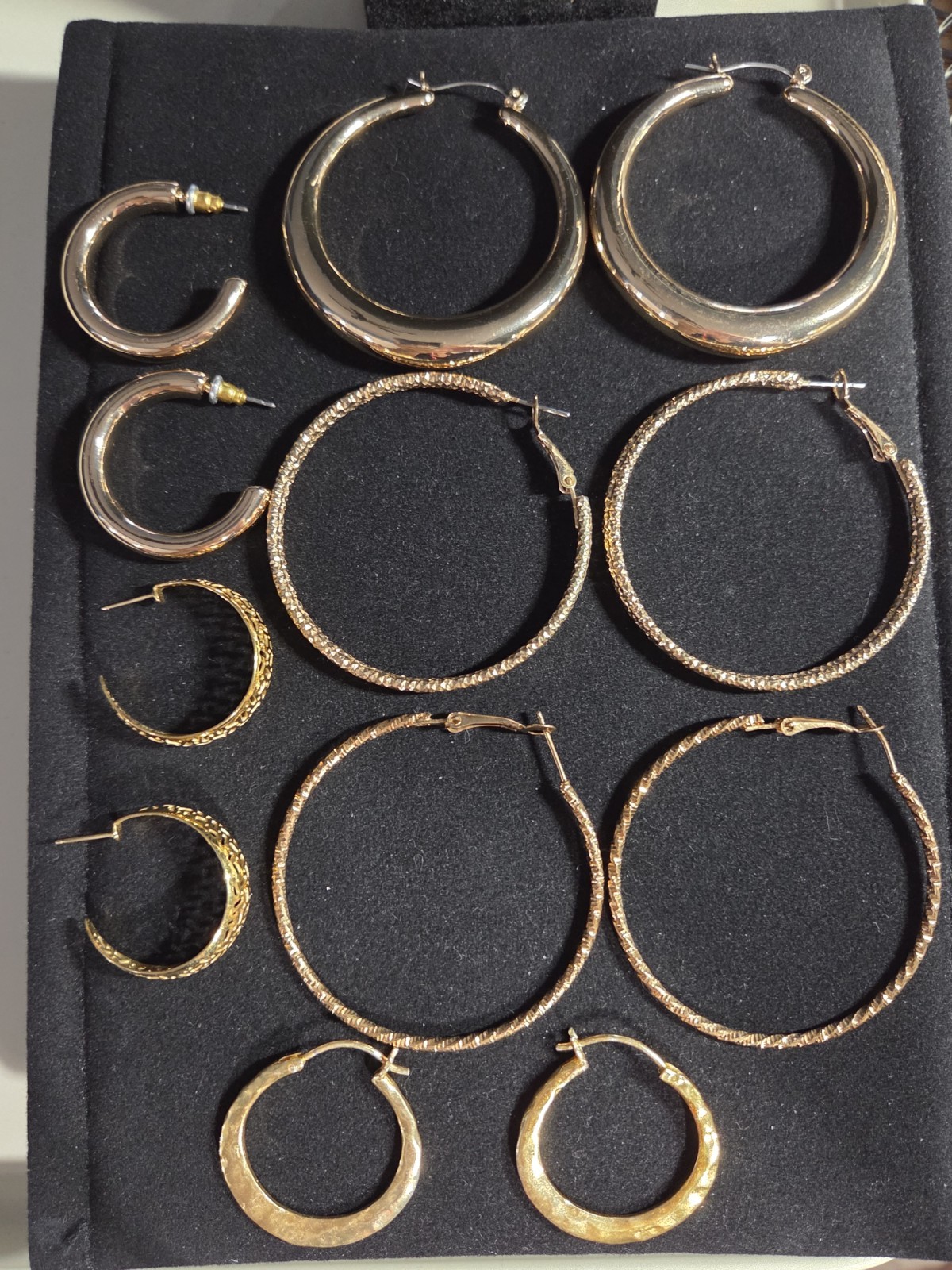Six Pairs Pierced Earrings Costume Clean 1″ And 2″ In Diameter Excellent