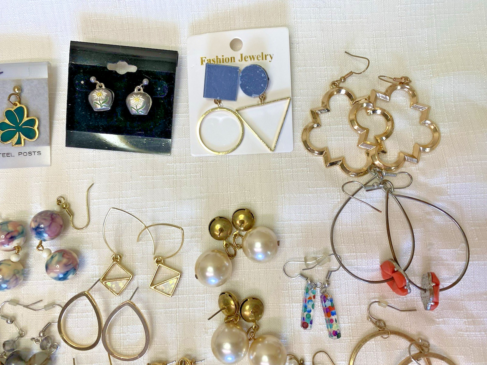 COSTUME EARRINGS Lot 81 Pairs Dangle Drop Beaded Metal Vintage to Modern Mix