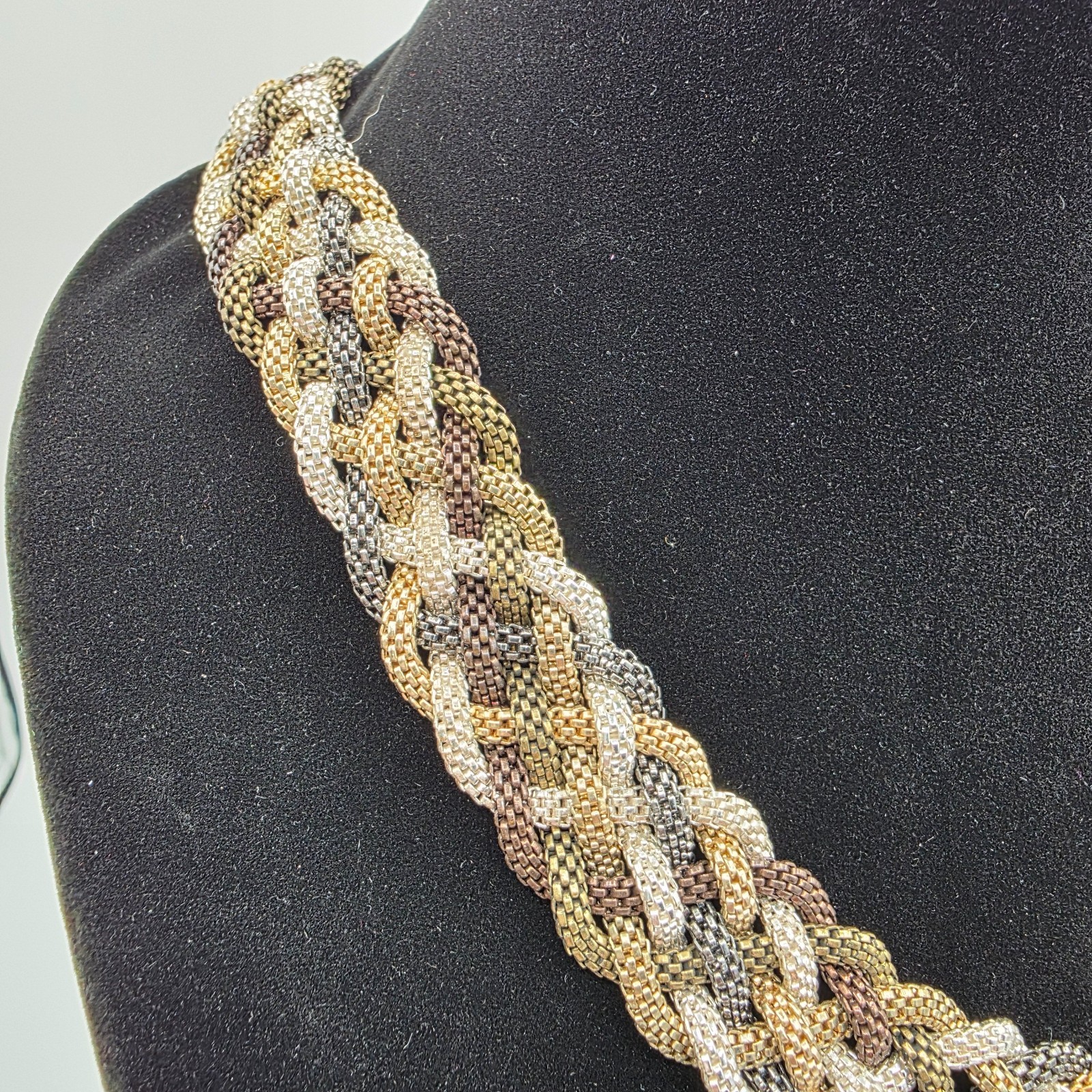 Bill Blass Womens Gold Tone Tri Color Braided Necklace Expandable Clasp 22″