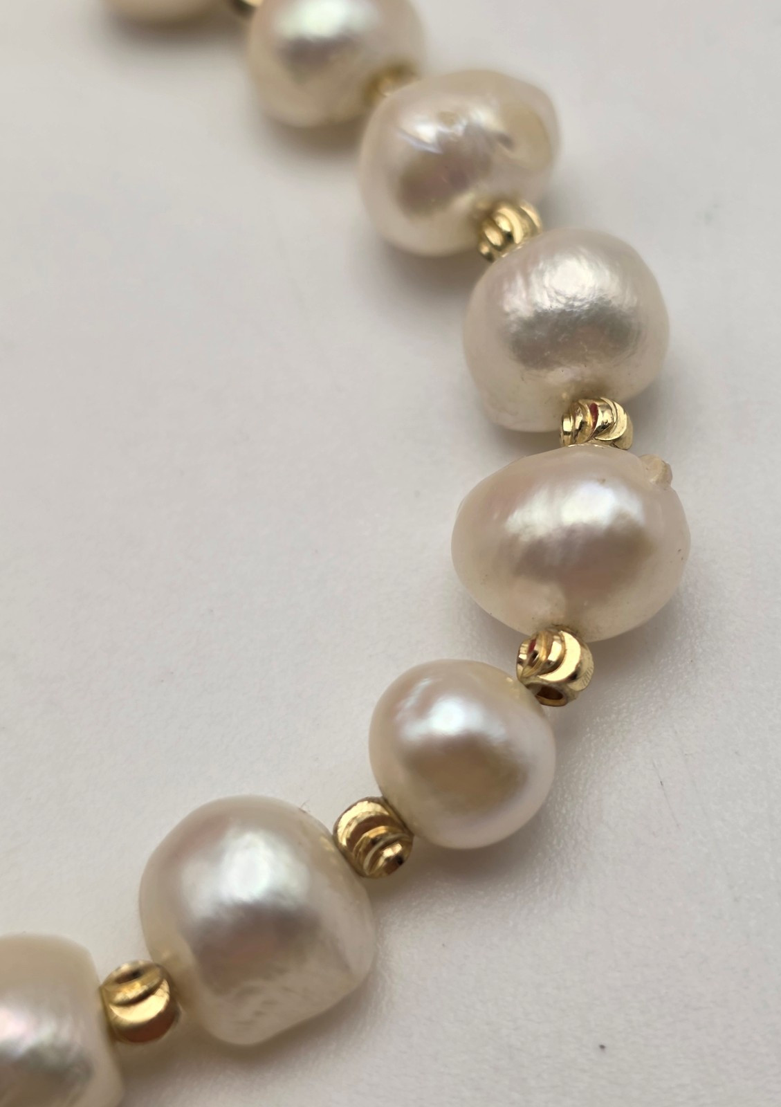 Natural Freshwater Baroque Pearl Bracelet Gold Tone CZ Toggle 7 In 9.1mm