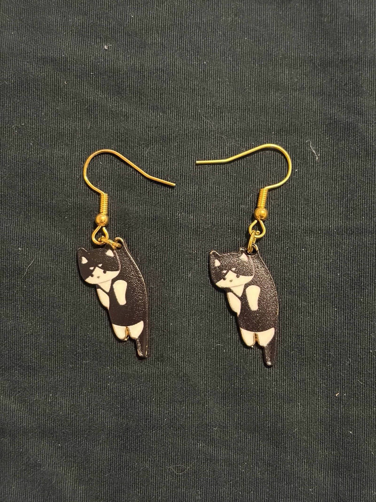 Cute Black & White Cat Dangle Earrings Gold Tone Hooks Kawaii Kitty Jewelry