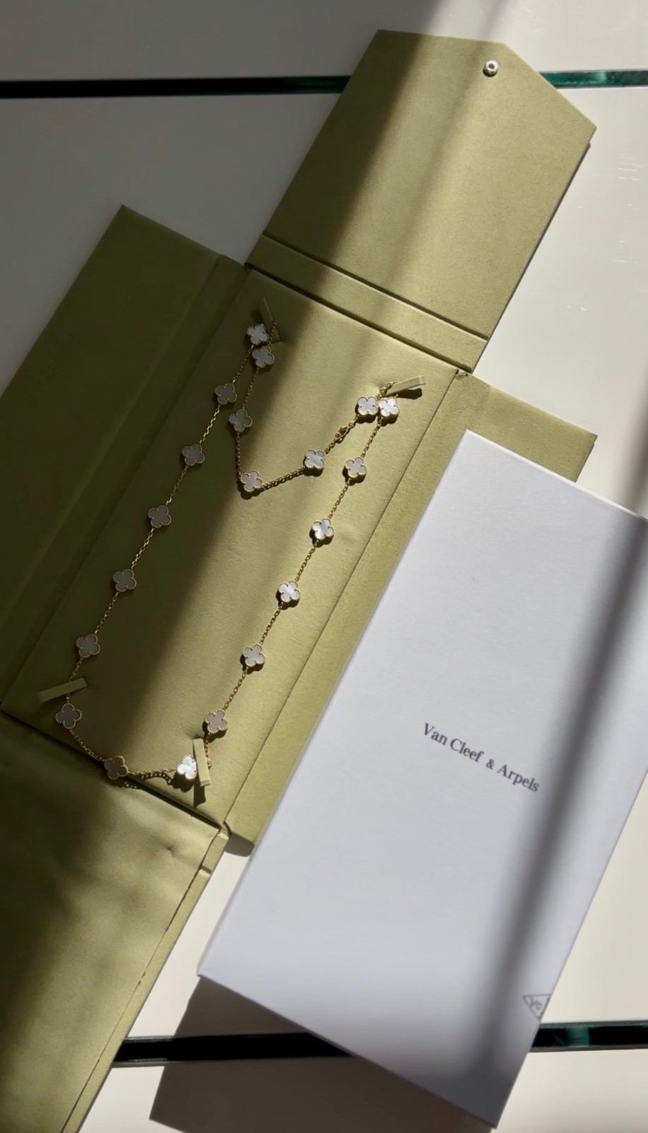 18K Yellow Gold 20 Clover Mother of Pearl Necklace