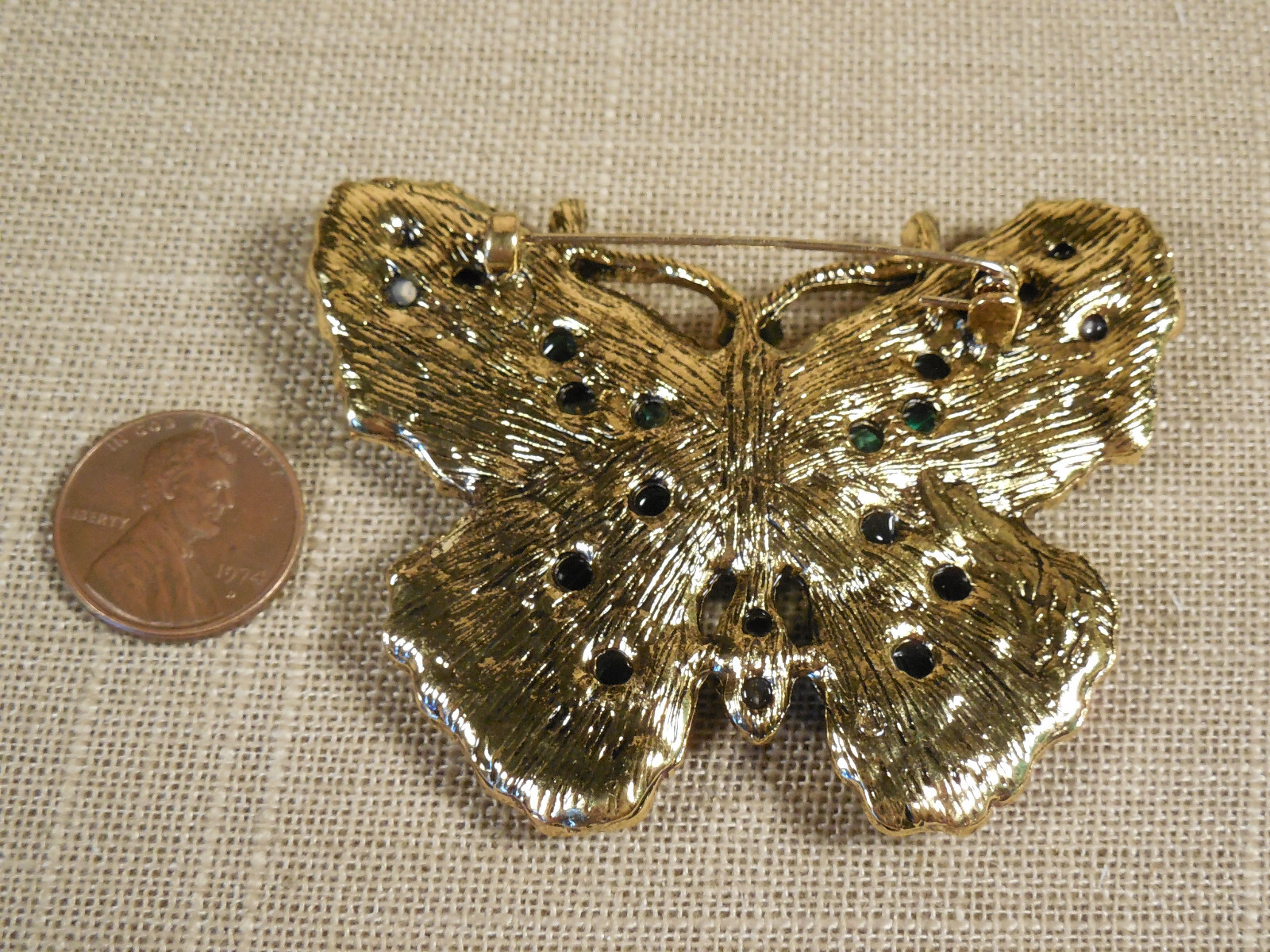 Quality glass jeweled green Butterfly 2 3/4″ x 2 1/4″ brooch P1