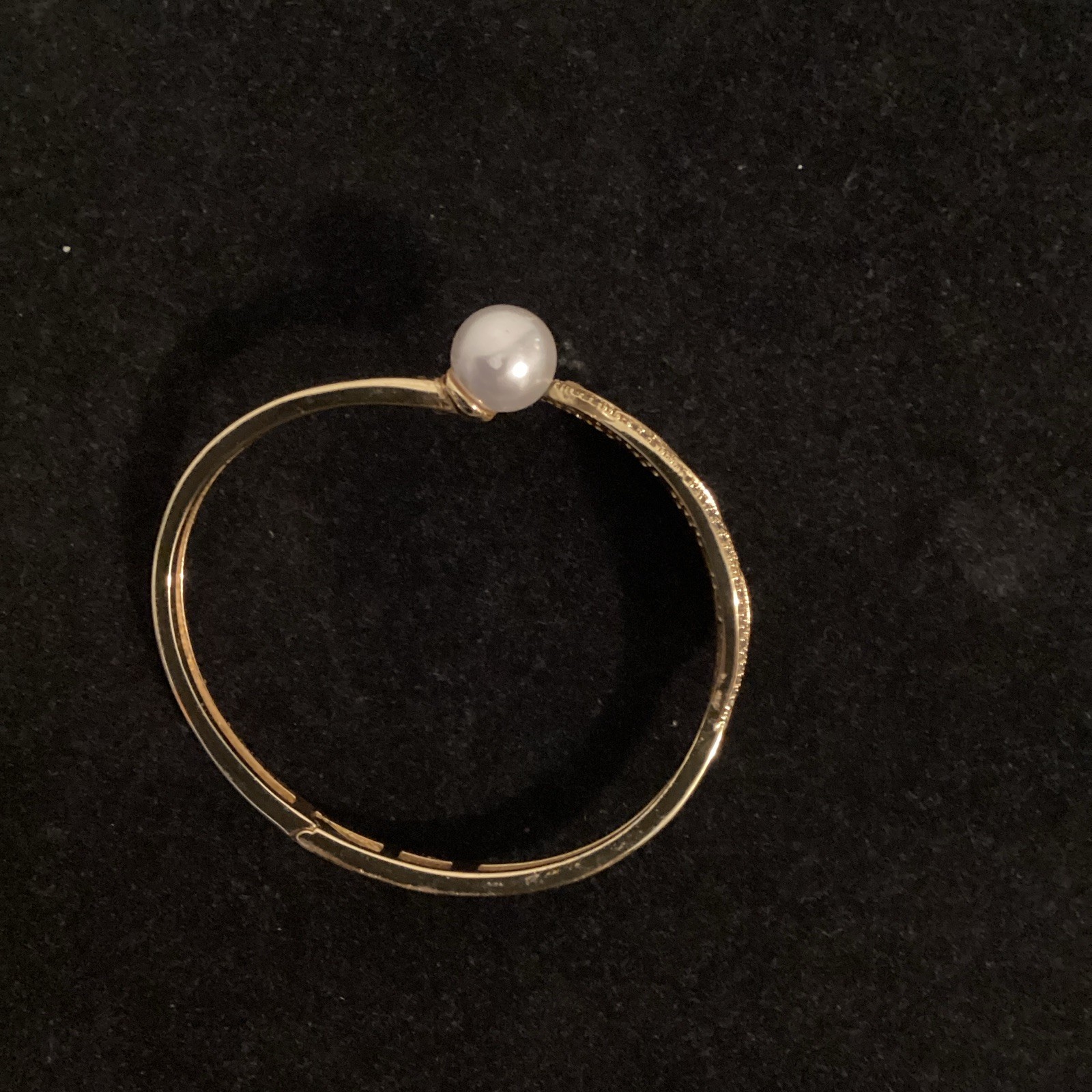 Gold Tone Leaf Hinged Cuff Bangle Bracelet Metal w/ White Round Pearl Accent