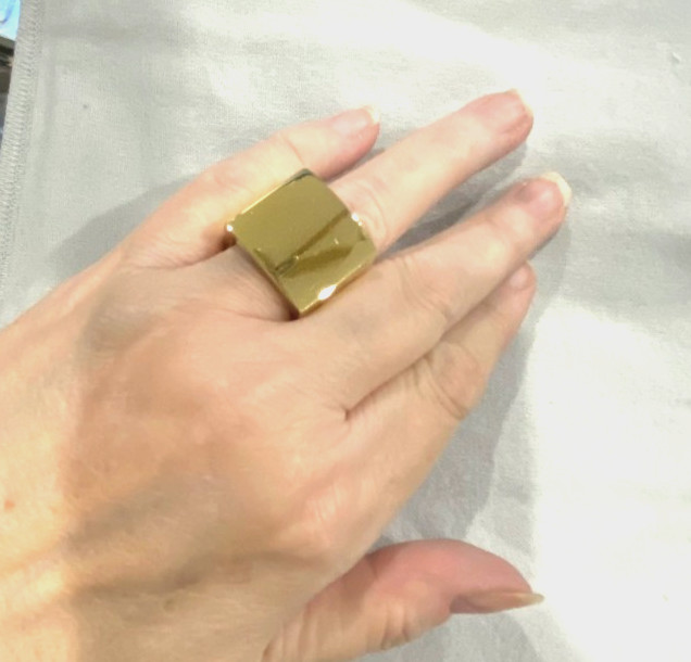 Michael Kors Contemporary Square Ring – size 9