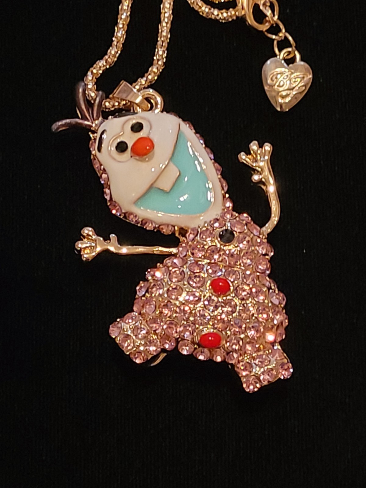 BETSEY JOHNSON OLAF PINK CRYSTAL Necklace FROZEN CHRISTMAS SNOWMAN PENDANT NWT