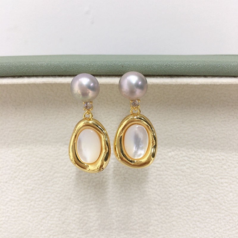 Natural fresh water pearl earrings made with 925 sterling silver