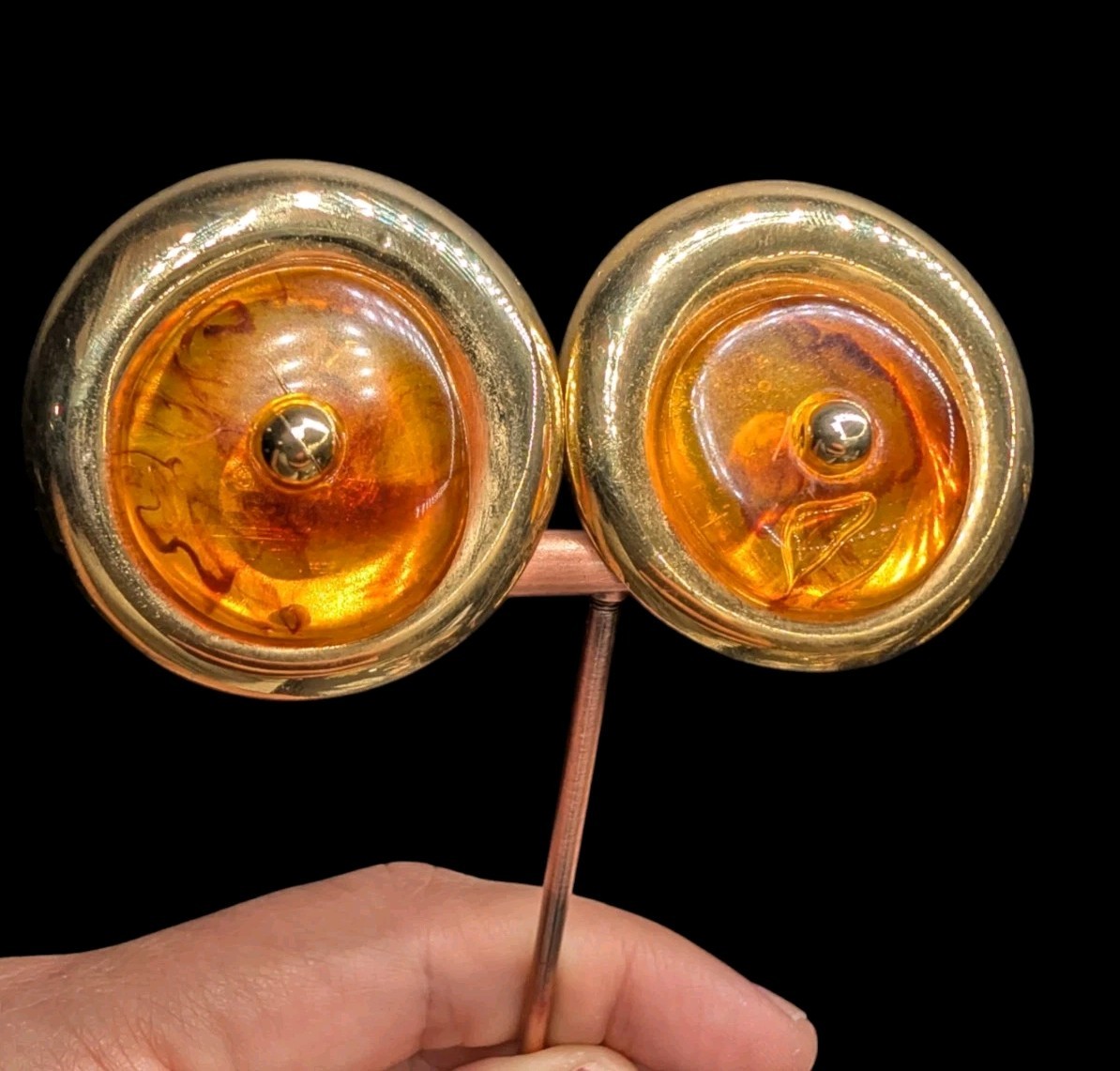 Vintage Signed Valentino Garavani Marbled Runway Bold Gold Tone Clip On Earrings