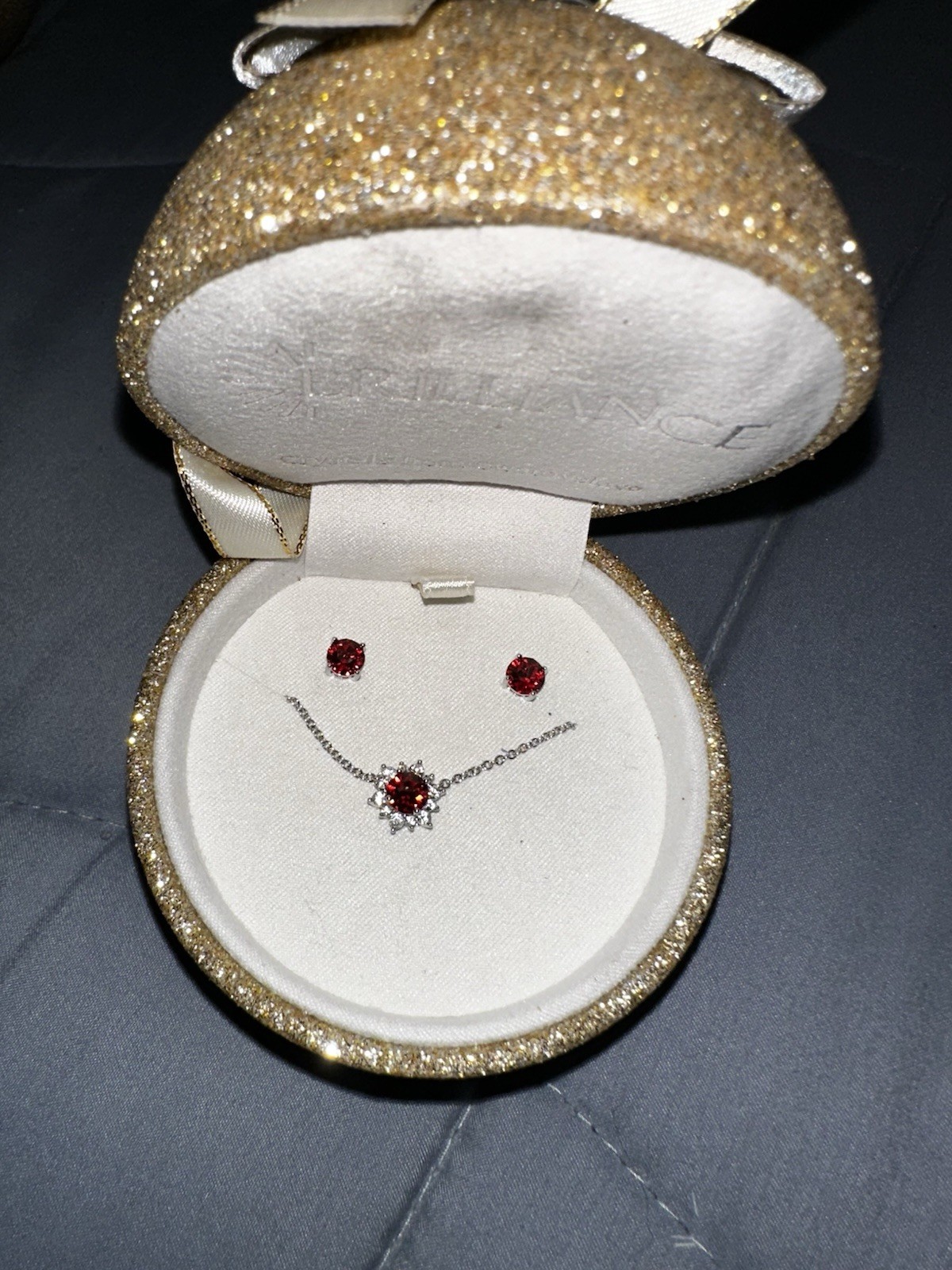 Brilliance Swarovski Crystal Jewelry Set Red Round Necklace Earrings
