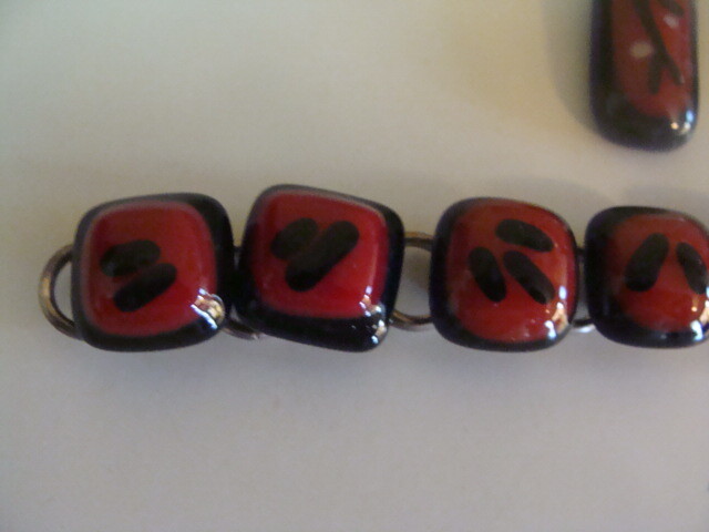 Acrylic Bracelet Pendant Earrings 4 Pcs Set Ruby Red Black Symbols Silver Tone