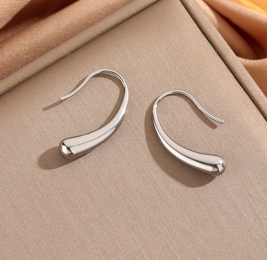 Women’s Lightweight Stainless Steel Silver Teardrop Hoop Dangle Earrings S13