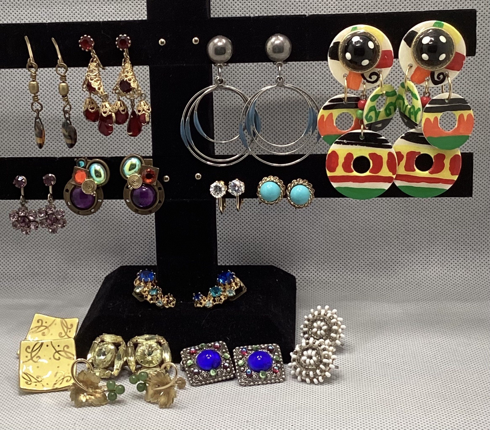 Variety Lot of 14 pairs Clip-On Earrings Mixed Materials Multicolor Dangles Nice