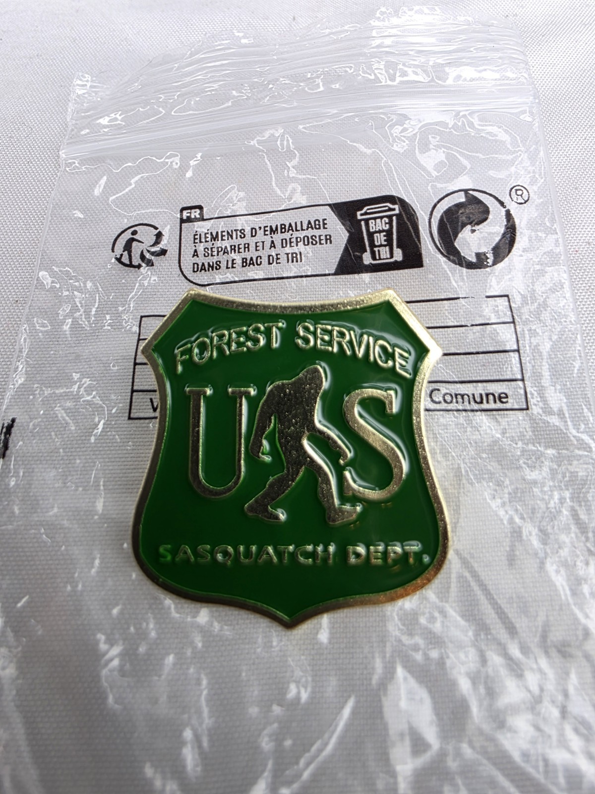 FOREST SERVICE-SASQUATCH DEPT.-PIN- LOT 4
