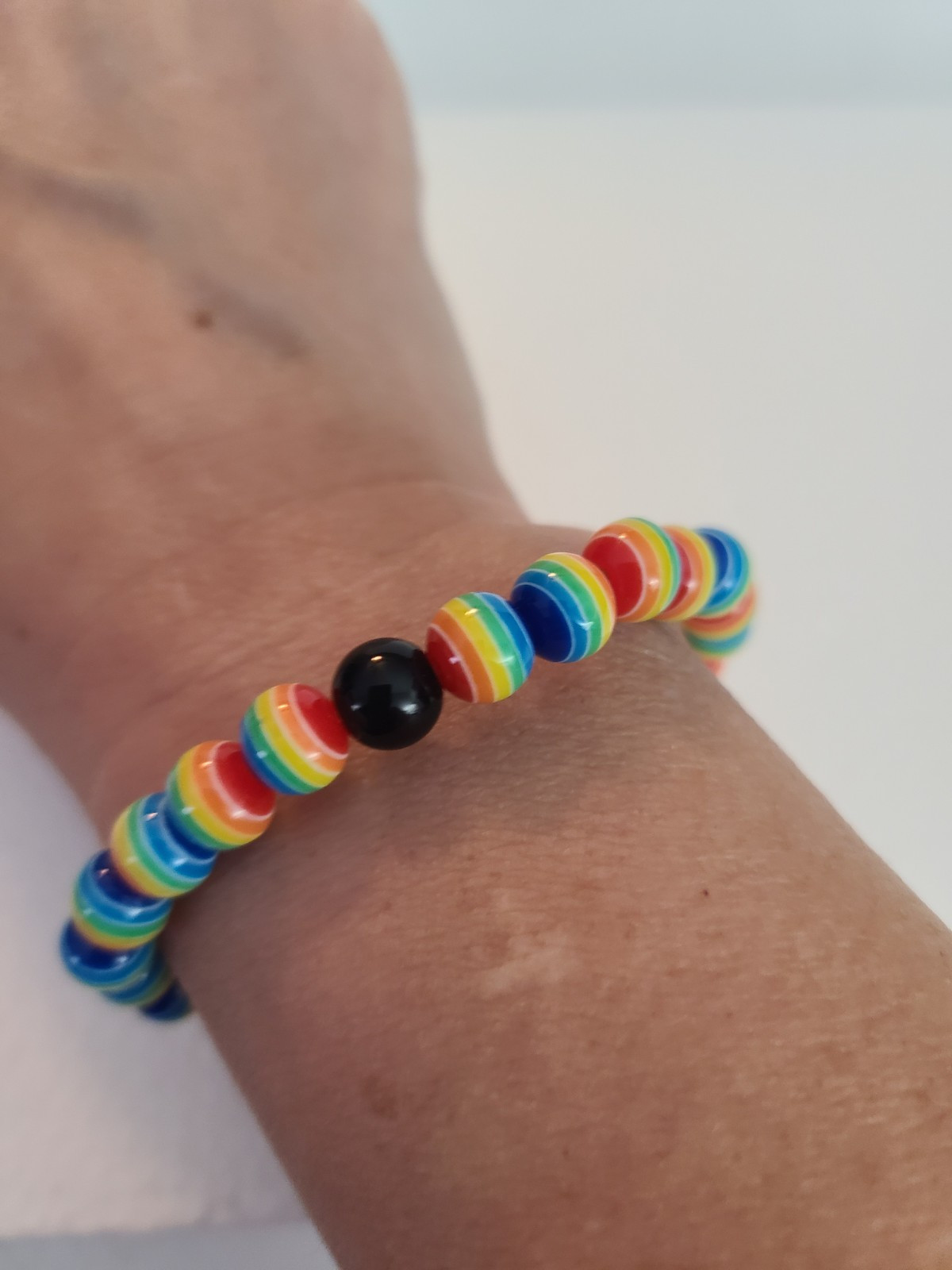 NWOT RAINBOW STRIPED 🌈 BEADED STRETCH BRACELET PRIDE