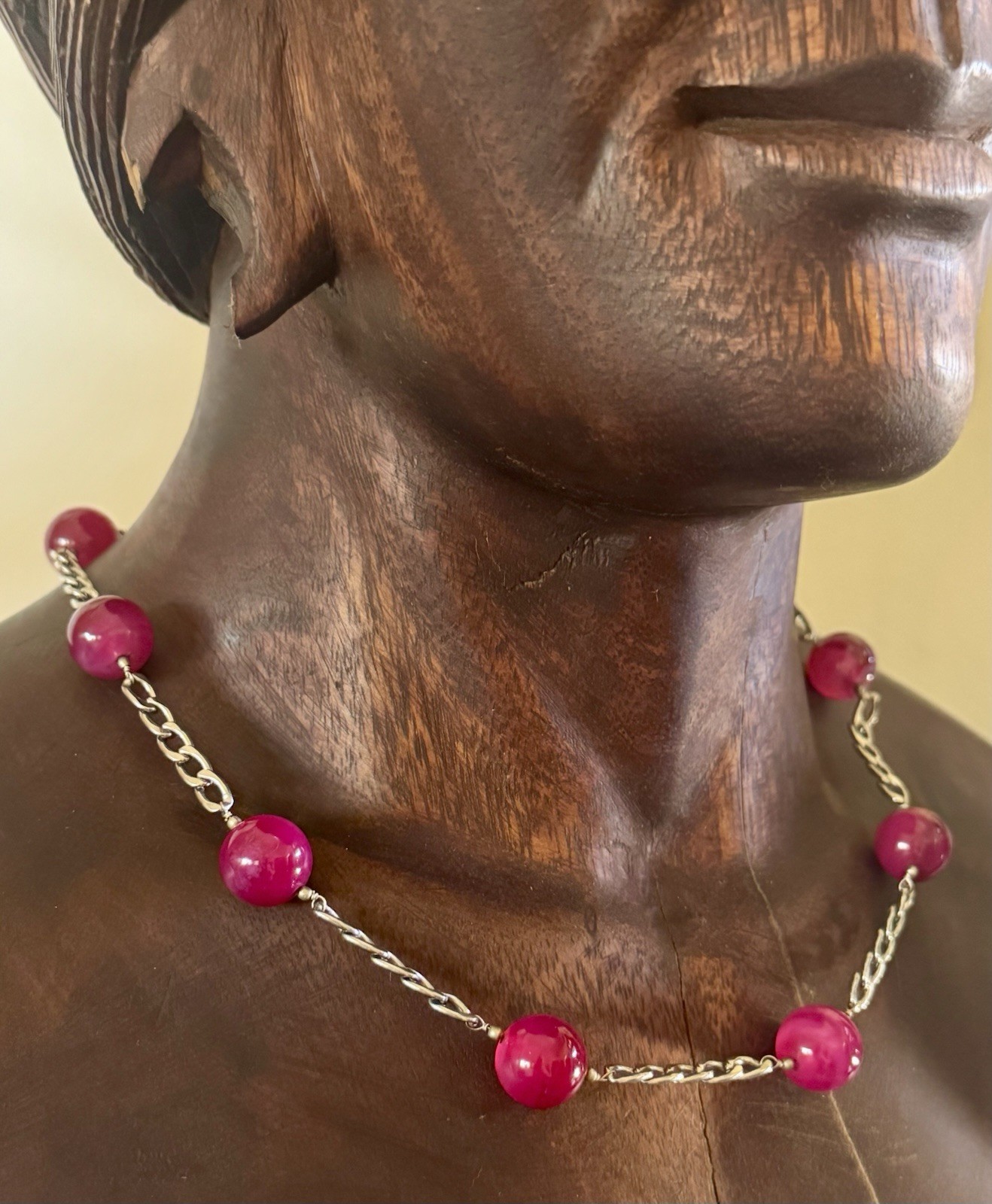 MCM Fuschia glass bead Necklace Figaro style Link Chain Lobster Clasp, HOT!!
