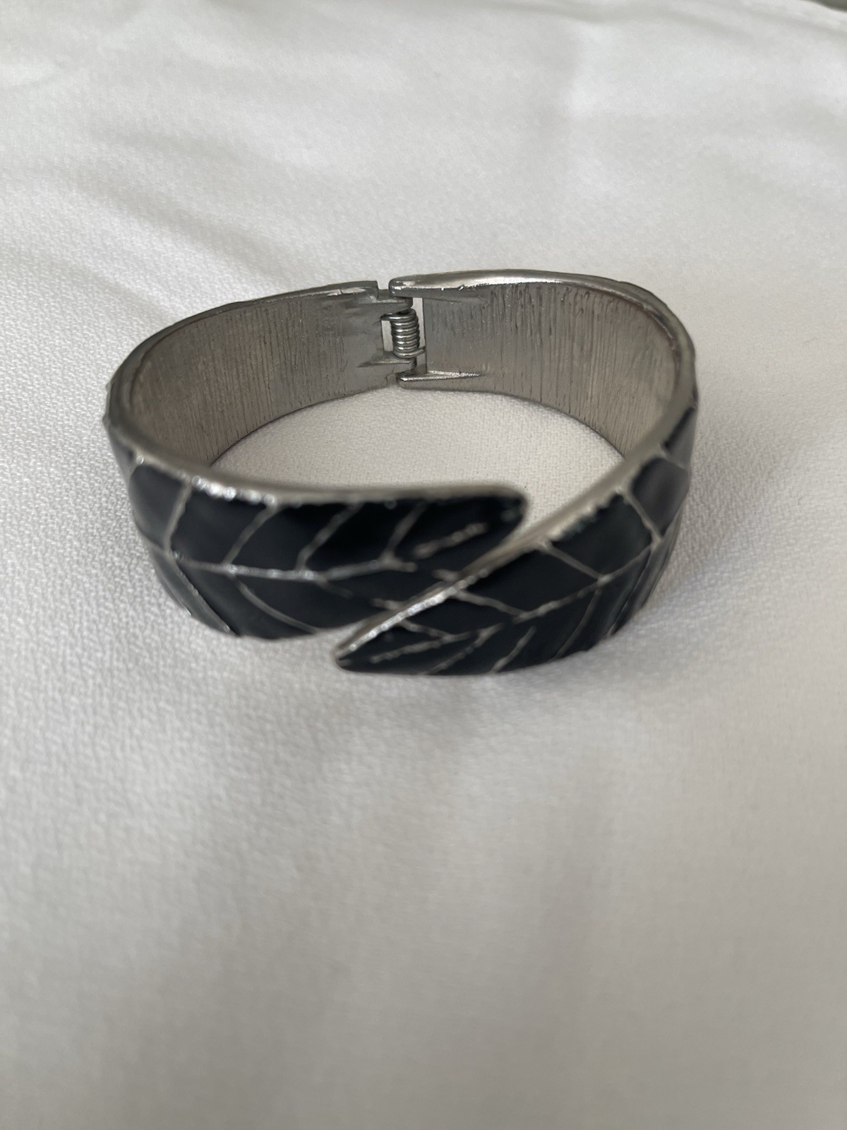 Silver Tone Black Enamel Hinged Cuff Bracelet, Sizable, No Stone