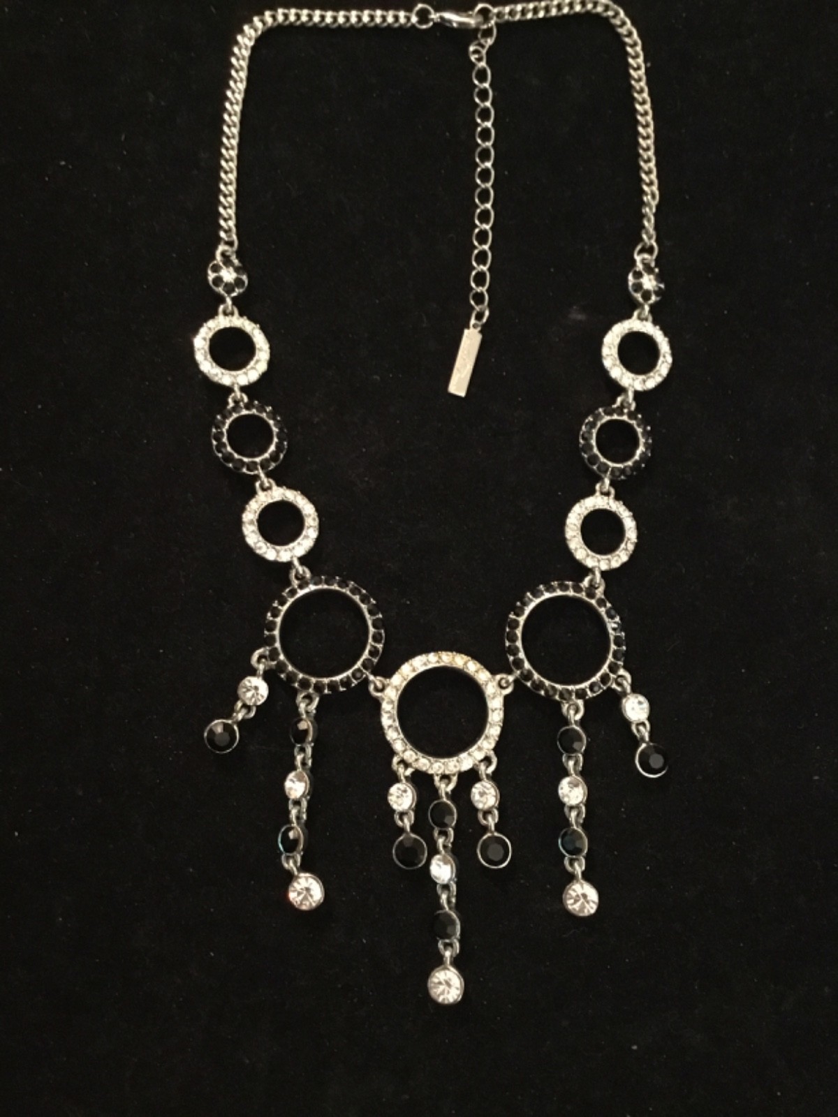 VTG SENSO DI DONNA RHINESTONE NECKLACE SILVER TONE BLACK & CLEAR GLAMOUR-16-19″