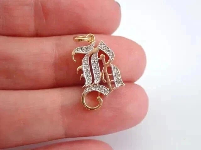 14K Yellow Gold Plated Round Cut Simulated Diamond Stunning Initial “B” Pendant