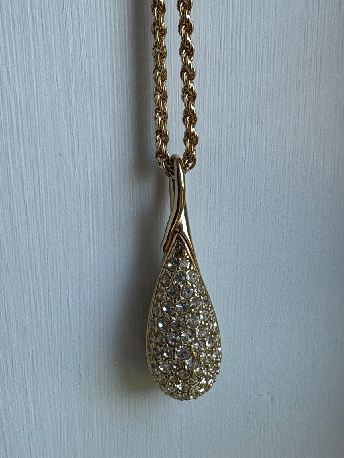 Vintage SWAROVSKI Swan Signed Pavé Crystal Teardrop Pendant Necklace Gold Plated